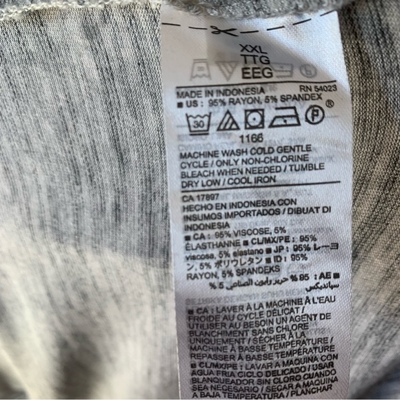 Old Navy Split Back Tank Top - Picture 8 of 8